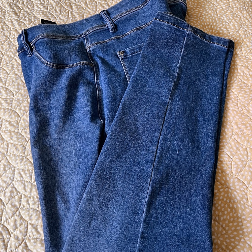 Curve Appeal Jeans